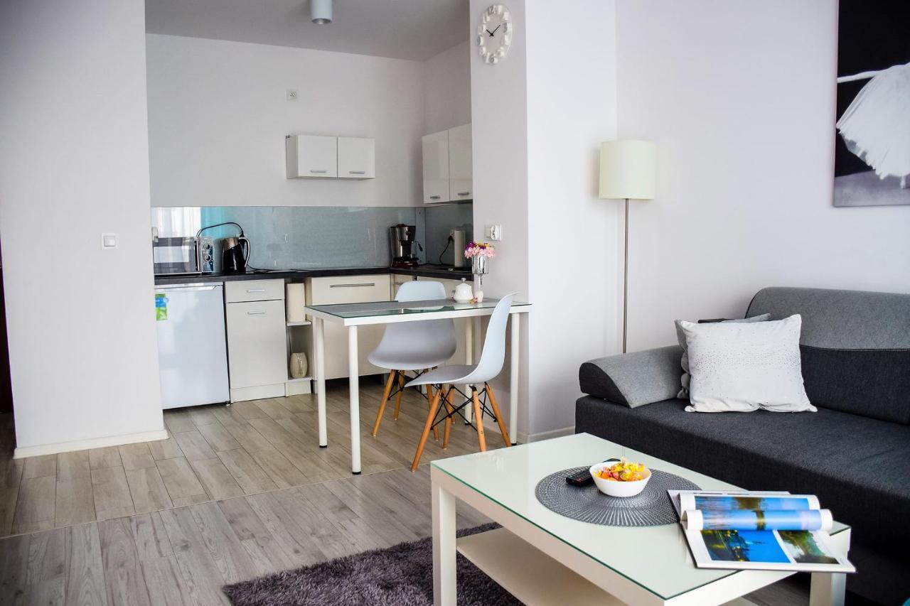 Operowa Marilyn Monroe Apartment ลูบลิน ภายนอก รูปภาพ