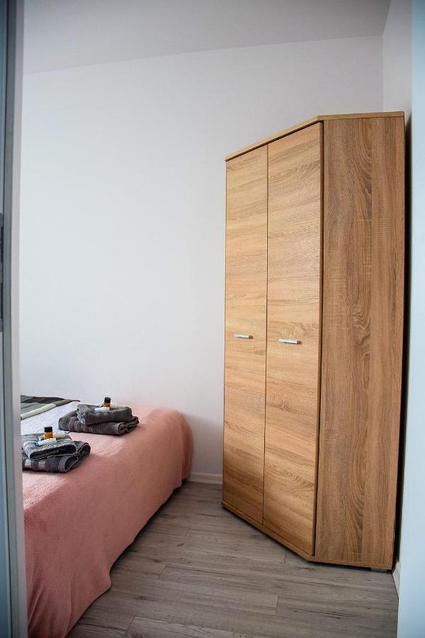 Operowa Marilyn Monroe Apartment ลูบลิน ภายนอก รูปภาพ